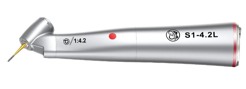 1:4.2 Kiirendav nurkotsik
